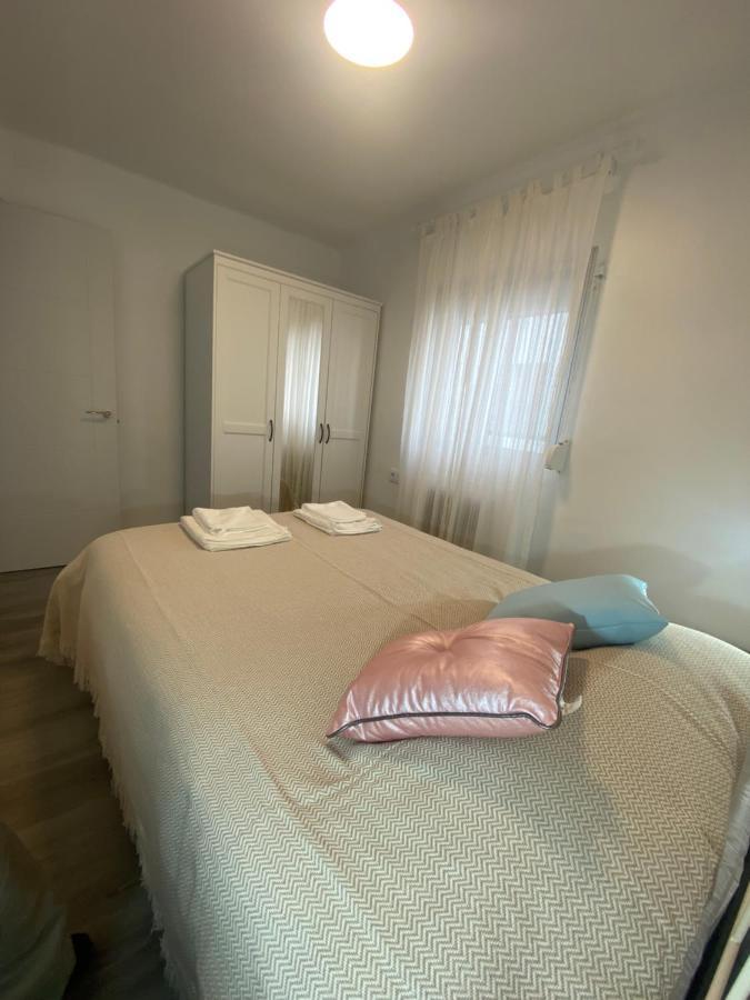 Apartamento Piso Junto Al Hospital Macarena Sevilla Exterior foto